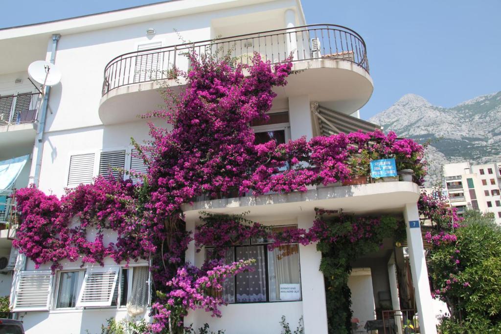 Apartments Milena & Ante Макарска Экстерьер фото
